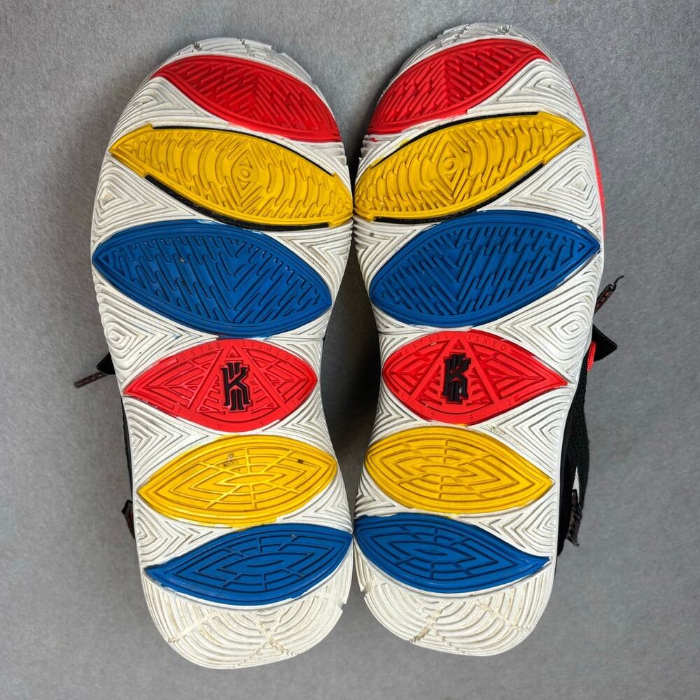 Nike Kyrie 5 Friends‎ Size 6Y (Womens 7.5) Basketball Sneakers Shoes AO2918-006 - Picture 5 of 10